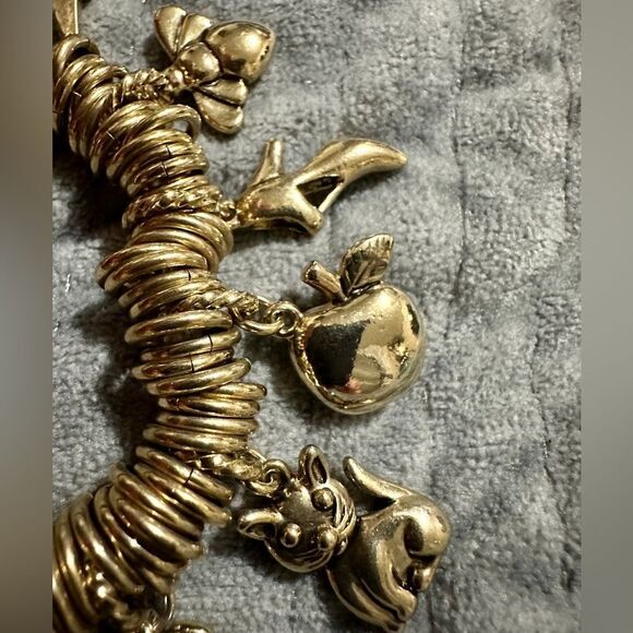 Stretch Charm Bracelet - Elegant & Unique Design Gold Charm Bracelet - Picture 15 of 17